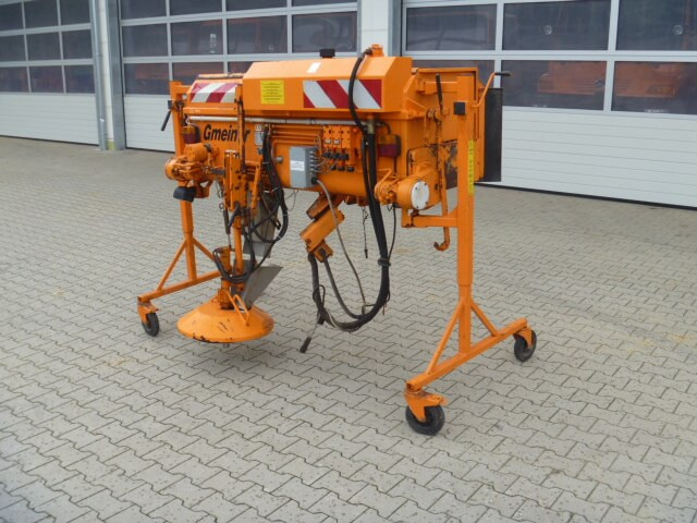 Unimog Salzstreuer Gmeiner DK WA 24V - מפזר חול/ מלח: תמונה 2 Unimog Salzstreuer Gmeiner DK WA 24V - מפזר חול/ מלח: תמונה 2