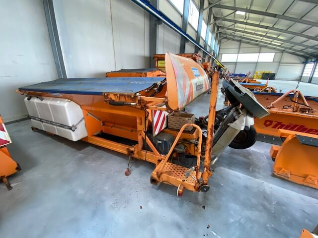 Unimog Salzstreuer Schmidt SAB40-36FR1750 - מפזר חול/ מלח: תמונה 2 Unimog Salzstreuer Schmidt SAB40-36FR1750 - מפזר חול/ מלח: תמונה 2