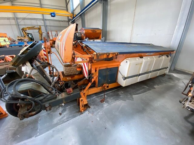 Unimog Salzstreuer Schmidt SAB40-36FR1750 - מפזר חול/ מלח: תמונה 1 Unimog Salzstreuer Schmidt SAB40-36FR1750 - מפזר חול/ מלח: תמונה 1