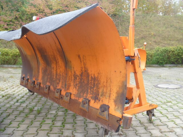Unimog Schneepflug - Schneeschild Beilhack PV28-3 - מחרשת שלג: תמונה 1 Unimog Schneepflug - Schneeschild Beilhack PV28-3 - מחרשת שלג: תמונה 1