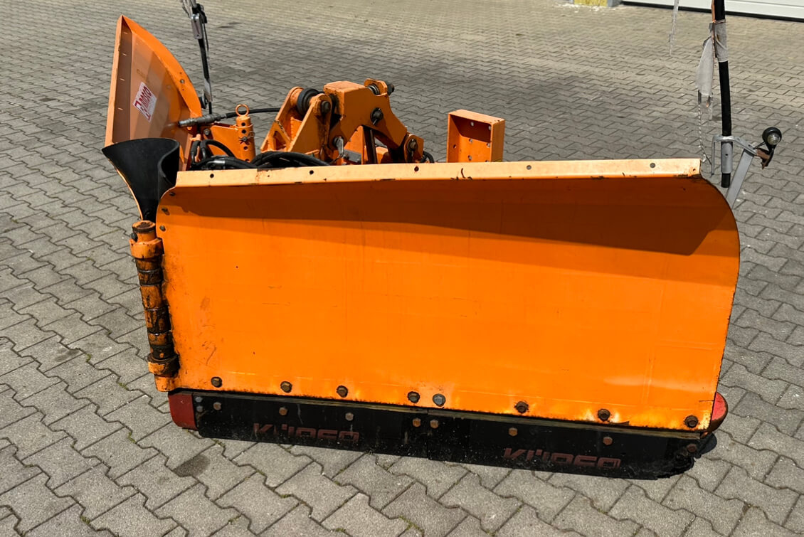 Unimog Schneepflug - Vario Rasco VERTUS 3.2 GB2X3 - מחרשת שלג: תמונה 2 Unimog Schneepflug - Vario Rasco VERTUS 3.2 GB2X3 - מחרשת שלג: תמונה 2