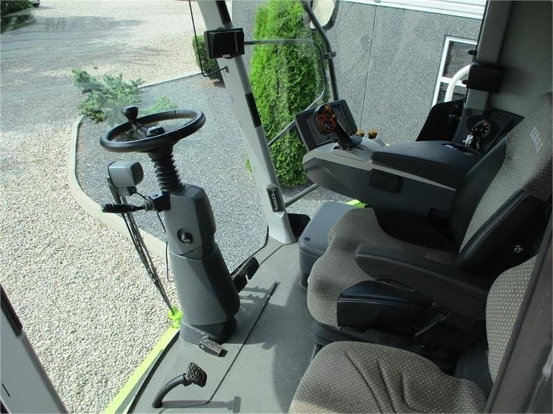 Claas LEXION 750 Gårdmaskine med kun 1480timer og V900 s - מקצרת קומבינה: תמונה 4 Claas LEXION 750 Gårdmaskine med kun 1480timer og V900 s - מקצרת קומבינה: תמונה 4