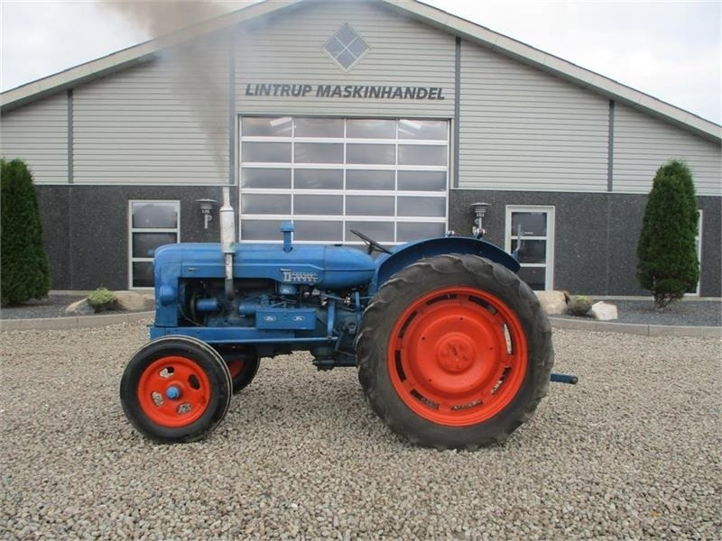 Fordson Major Diesel traktor - טרקטור חקלאי: תמונה 1 Fordson Major Diesel traktor - טרקטור חקלאי: תמונה 1