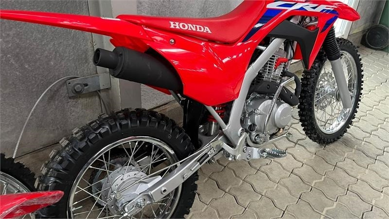 רכב שטח/ טרקטורון Honda CRF 125 F DEMO. Rigtig crosser med gear og kobling: תמונה 7