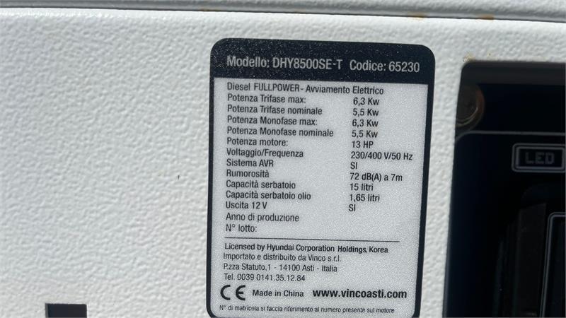 Hyundai DHY8500SE-T 7,0kW diesel - ערכת גנרטורים: תמונה 4 Hyundai DHY8500SE-T 7,0kW diesel - ערכת גנרטורים: תמונה 4