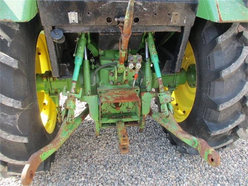 John Deere 2850 TURBO Med nye bagdæk - טרקטור חקלאי: תמונה 4 John Deere 2850 TURBO Med nye bagdæk - טרקטור חקלאי: תמונה 4