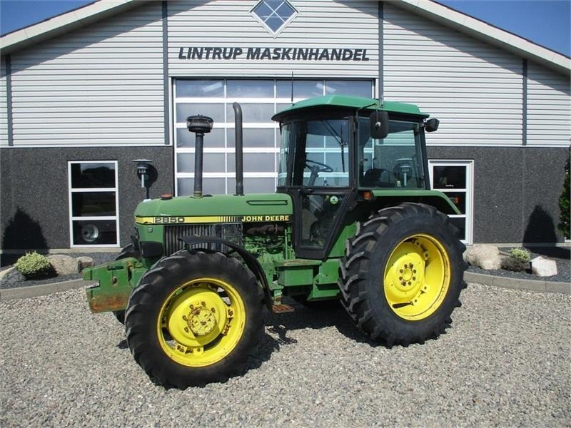 John Deere 2850 TURBO Med nye bagdæk - טרקטור חקלאי: תמונה 1 John Deere 2850 TURBO Med nye bagdæk - טרקטור חקלאי: תמונה 1