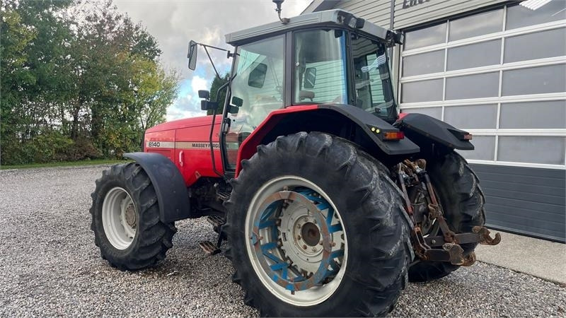 Massey Ferguson 8140 Dyna Shift - טרקטור חקלאי: תמונה 3 Massey Ferguson 8140 Dyna Shift - טרקטור חקלאי: תמונה 3