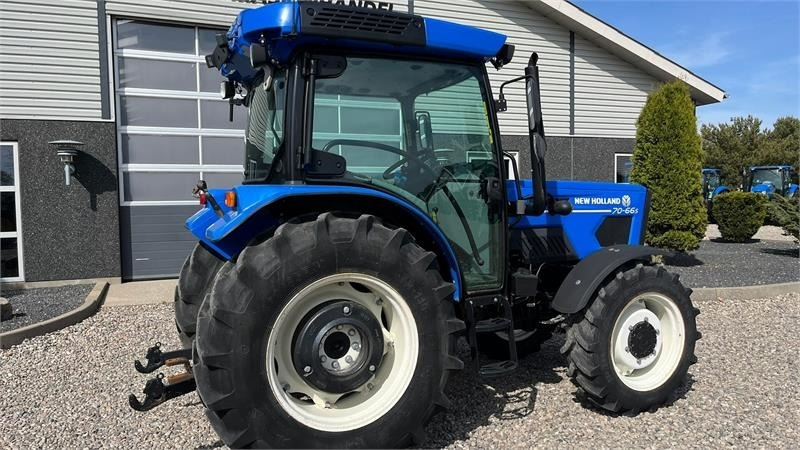 New Holland 70-66 S Fiat model - EXPORT - טרקטור חקלאי: תמונה 2 New Holland 70-66 S Fiat model - EXPORT - טרקטור חקלאי: תמונה 2