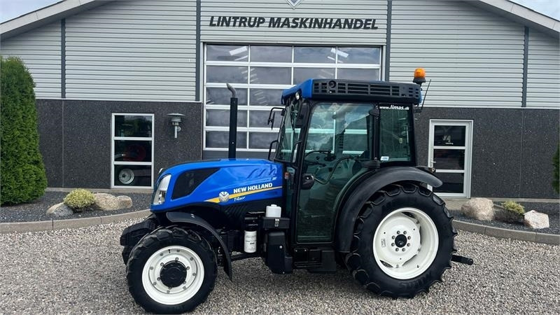 New Holland T4.80 F SuperSteear med aircondition og koblingsfr - טרקטור חקלאי: תמונה 1 New Holland T4.80 F SuperSteear med aircondition og koblingsfr - טרקטור חקלאי: תמונה 1