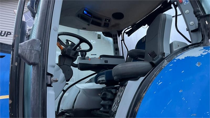 New Holland T7.230 Autocommand med frontlift og nye bagdæk er - טרקטור חקלאי: תמונה 3 New Holland T7.230 Autocommand med frontlift og nye bagdæk er - טרקטור חקלאי: תמונה 3