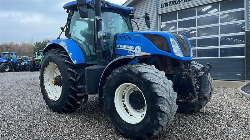 New Holland T7.230 Autocommand med frontlift og nye bagdæk er - טרקטור חקלאי: תמונה 4 New Holland T7.230 Autocommand med frontlift og nye bagdæk er - טרקטור חקלאי: תמונה 4
