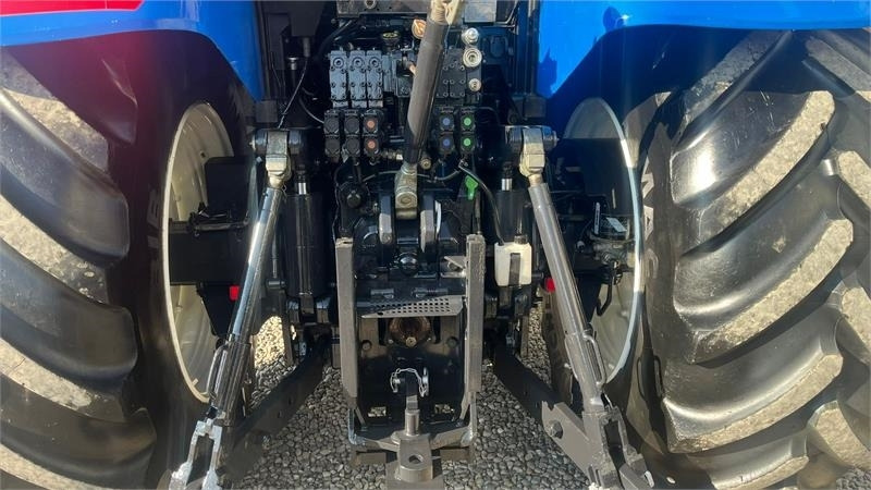 New Holland T7.270 AutoCommand med frontlift - טרקטור חקלאי: תמונה 5 New Holland T7.270 AutoCommand med frontlift - טרקטור חקלאי: תמונה 5