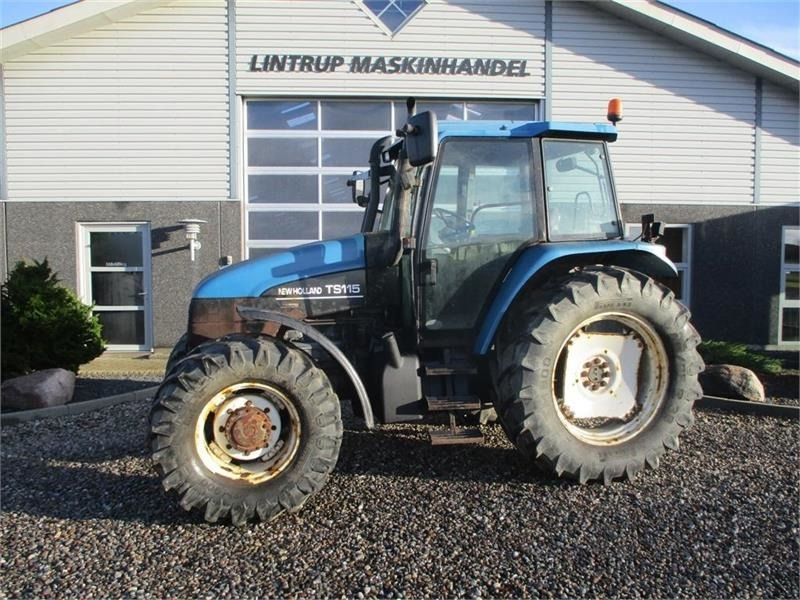 New Holland TS115 SLE - טרקטור חקלאי: תמונה 1 New Holland TS115 SLE - טרקטור חקלאי: תמונה 1