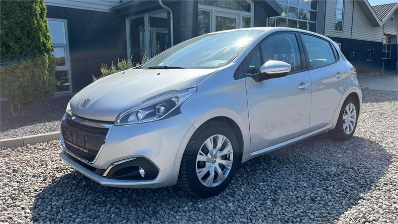 Peugeot 208 1,6 BlueHDi 100 Active Van 5d. NYSYNET og KUN - מיניבוס, כלי רכב מסחרי לנוסעים: תמונה 2 Peugeot 208 1,6 BlueHDi 100 Active Van 5d. NYSYNET og KUN - מיניבוס, כלי רכב מסחרי לנוסעים: תמונה 2