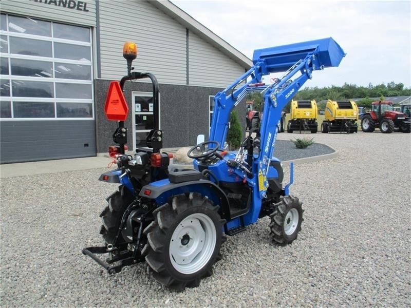 טרקטור עירוני Solis 26 Gearmaskine med servostyrring og fuldhydraulisk: תמונה 7