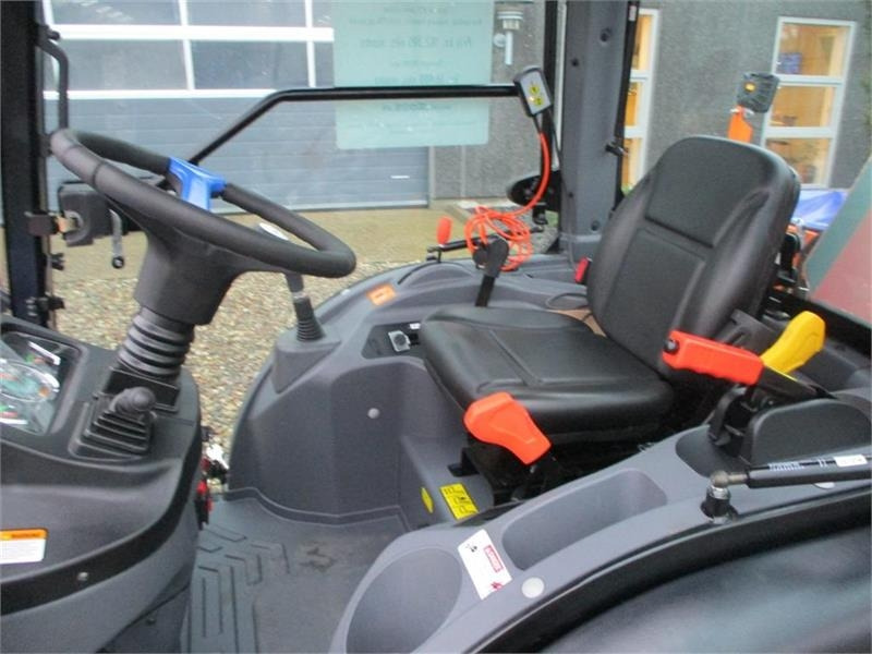 Solis 26 HST Snow Edition med frontlift, front PTO, Thyr - טרקטור חקלאי: תמונה 4 Solis 26 HST Snow Edition med frontlift, front PTO, Thyr - טרקטור חקלאי: תמונה 4