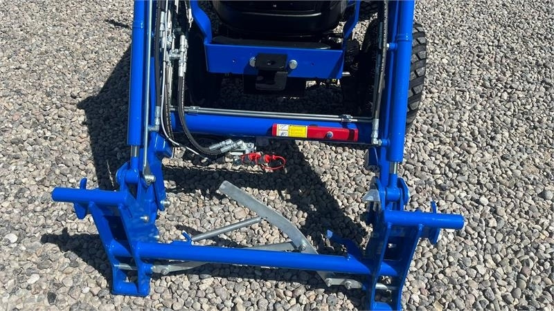 Solis H26 HST Med Frontlæsser og GardenPro dæk - טרקטור עירוני: תמונה 4 Solis H26 HST Med Frontlæsser og GardenPro dæk - טרקטור עירוני: תמונה 4