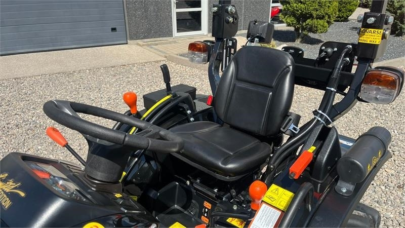 Solis S26 Limited Edition i sort 6+2 Gearmaskine med Ser - טרקטור חקלאי: תמונה 2 Solis S26 Limited Edition i sort 6+2 Gearmaskine med Ser - טרקטור חקלאי: תמונה 2