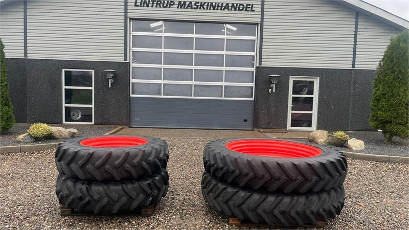 Sprøjtehjul 380/85R34 og 380/90R50 Har siddet på e - צמיג עבור מכונה חקלאית: תמונה 1 Sprøjtehjul 380/85R34 og 380/90R50 Har siddet på e - צמיג עבור מכונה חקלאית: תמונה 1