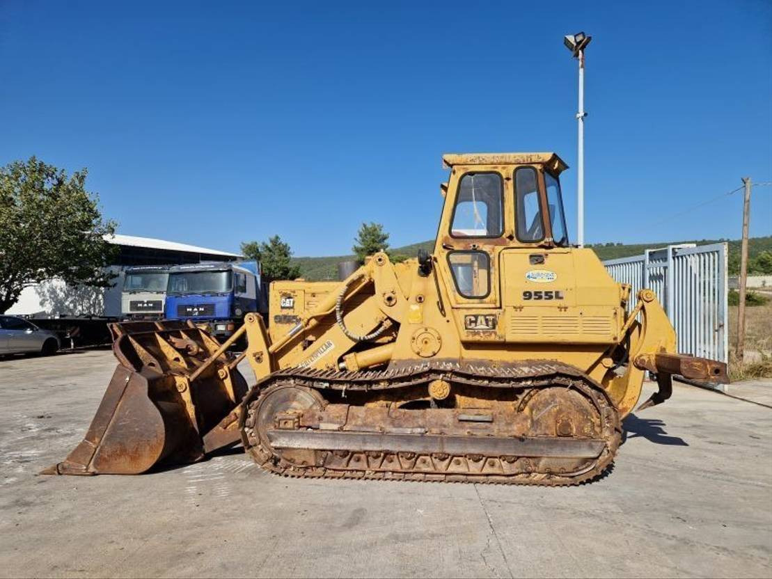 Caterpillar CAT 955L WITH RIPPER - מעמיס זוחל: תמונה 3 Caterpillar CAT 955L WITH RIPPER - מעמיס זוחל: תמונה 3