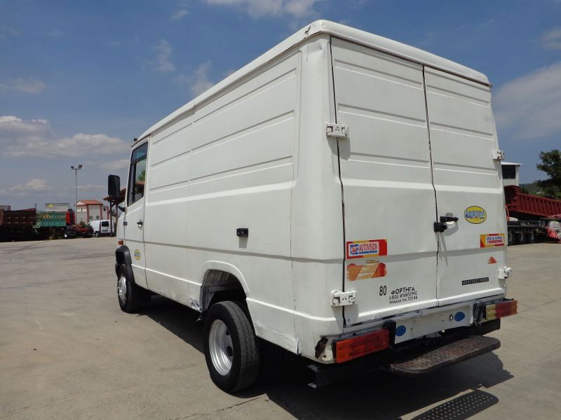 Mercedes-Benz Sprinter Mercedes Benz 609D - כלי רכב מסחרי עם לוח: תמונה 4 Mercedes-Benz Sprinter Mercedes Benz 609D - כלי רכב מסחרי עם לוח: תמונה 4