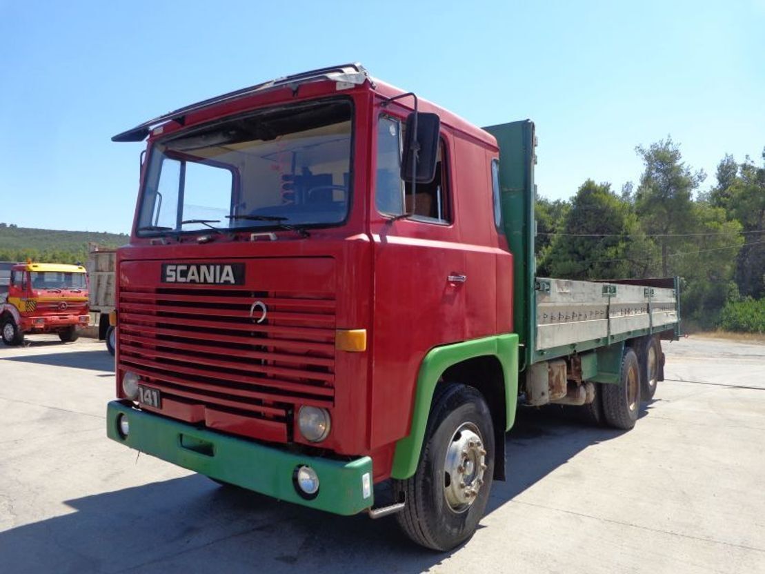 Scania LB141 V8 SCANIA LBS 141 (6X2) V8 - משאית צד נופל/ שטוחה: תמונה 1 Scania LB141 V8 SCANIA LBS 141 (6X2) V8 - משאית צד נופל/ שטוחה: תמונה 1