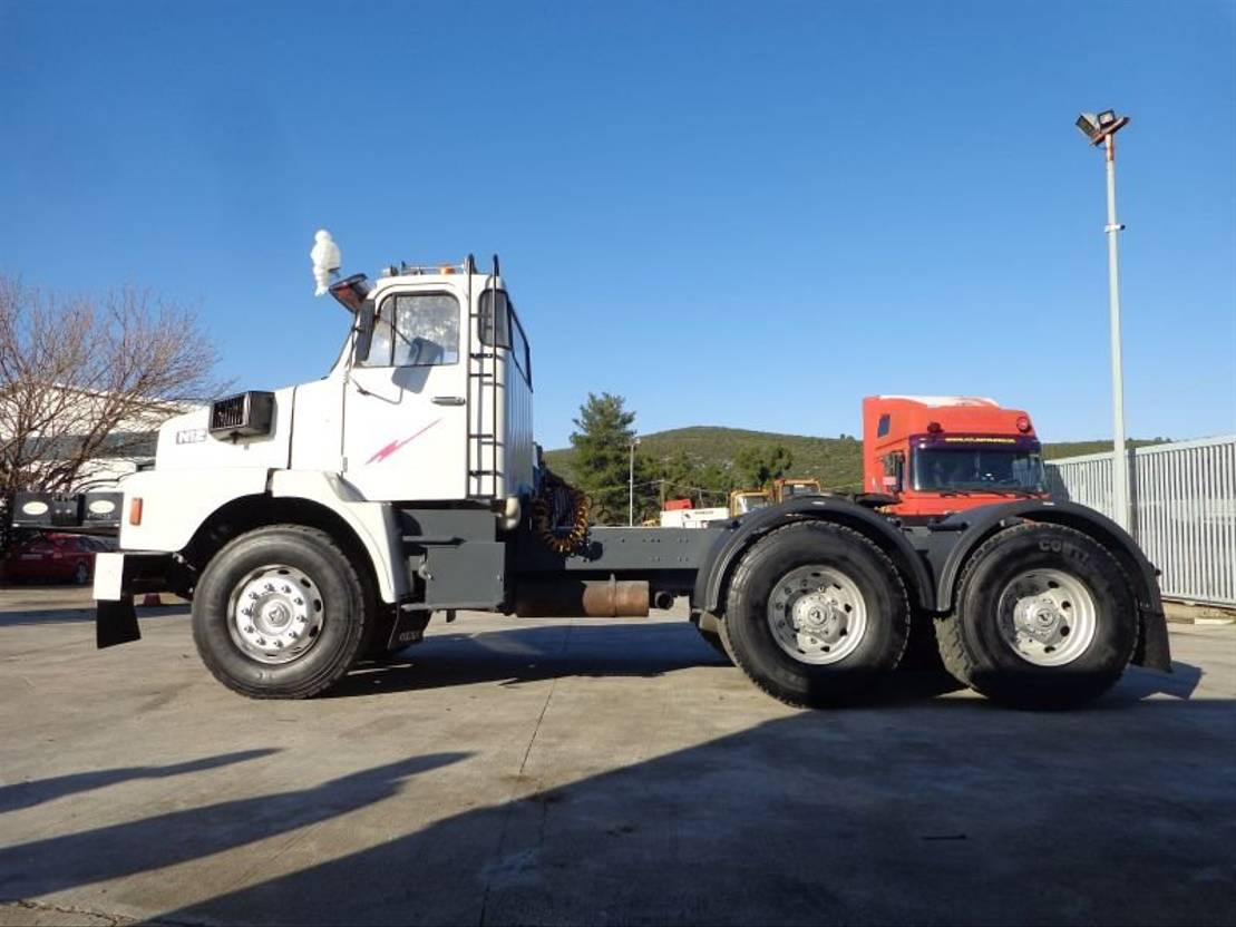 Volvo N 12 VOLVO N12 (6X4) - יחידת טרקטור: תמונה 3 Volvo N 12 VOLVO N12 (6X4) - יחידת טרקטור: תמונה 3