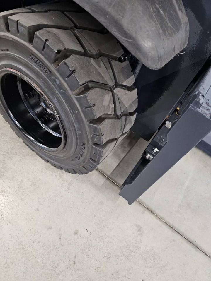 Linde 10560- H18T - מלגזת LPG: תמונה 4 Linde 10560- H18T - מלגזת LPG: תמונה 4
