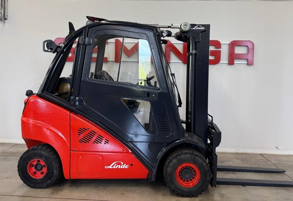 Linde 10768 H20T-02/600 - מלגזת LPG: תמונה 2 Linde 10768 H20T-02/600 - מלגזת LPG: תמונה 2