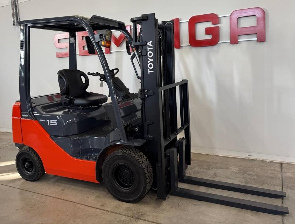 Toyota 10735 - 02-8FG15 - מלגזה: תמונה 1 Toyota 10735 - 02-8FG15 - מלגזה: תמונה 1