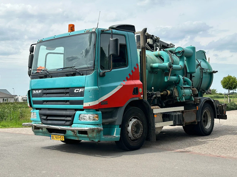 DAF CF 75.250 WITH RAVO KZ7082/150 VACUUM / CHANNEL CLEANER - משאית ואקום: תמונה 3 DAF CF 75.250 WITH RAVO KZ7082/150 VACUUM / CHANNEL CLEANER - משאית ואקום: תמונה 3