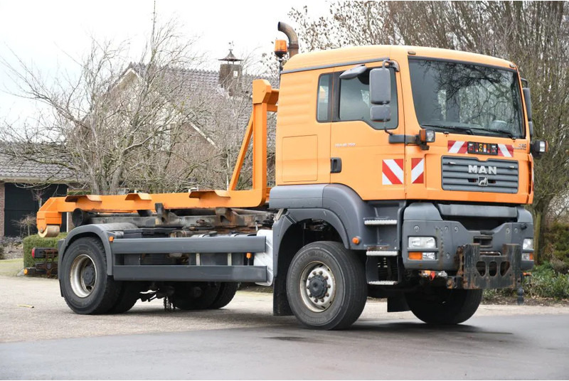 MAN TGA 18.350 4X4 BL HAAKARM/HOOKLIFT/ABROLLER!!KOMMUNAL!! - משאית הרמת וו: תמונה 2 MAN TGA 18.350 4X4 BL HAAKARM/HOOKLIFT/ABROLLER!!KOMMUNAL!! - משאית הרמת וו: תמונה 2