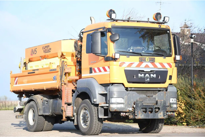 MAN TGS 18.320 4x4!! KRAN/!!!WINTERDIENST/DREISEITENKIPPER!!KOMMUNAL/KLIMA!! - מזהיר, משאית מנוף: תמונה 2 MAN TGS 18.320 4x4!! KRAN/!!!WINTERDIENST/DREISEITENKIPPER!!KOMMUNAL/KLIMA!! - מזהיר, משאית מנוף: תמונה 2