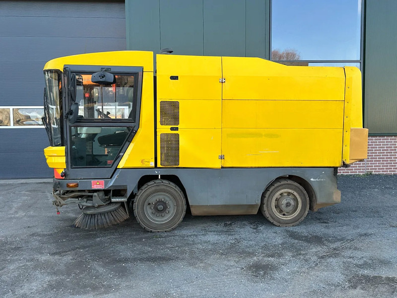 Ravo 530 VEEGMACHINE/SWEEPER!! - מטאטא כבישים: תמונה 2 Ravo 530 VEEGMACHINE/SWEEPER!! - מטאטא כבישים: תמונה 2
