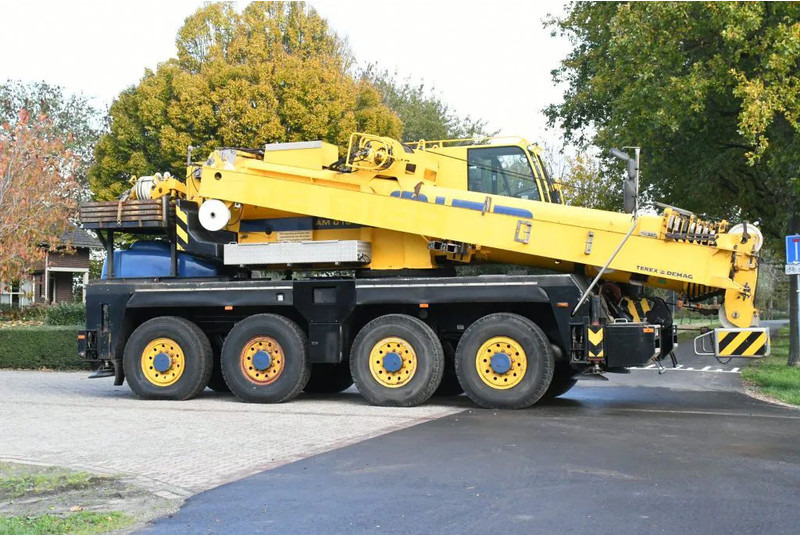 Terex-Demag AC60 CITY CLASS! Double cab!!8X8!! - עגורן לכל שטח: תמונה 3 Terex-Demag AC60 CITY CLASS! Double cab!!8X8!! - עגורן לכל שטח: תמונה 3