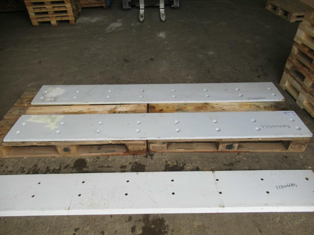 CNH R5123426 - - להב עבור מכונת בנייה: תמונה 1 CNH R5123426 - - להב עבור מכונת בנייה: תמונה 1