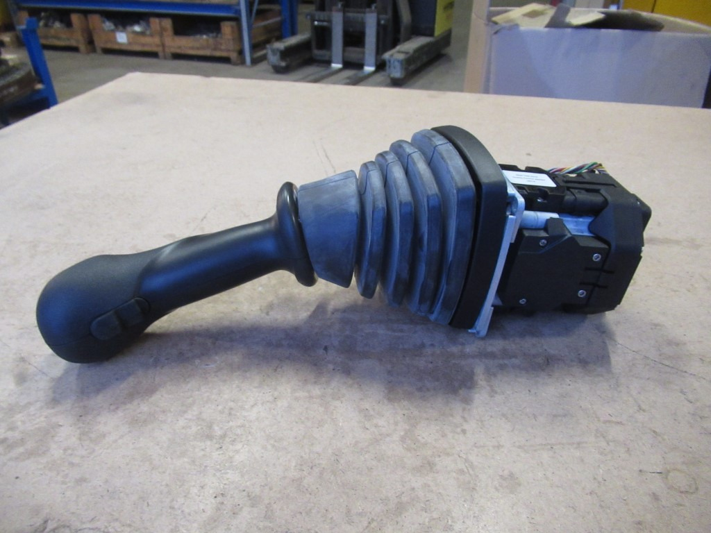 Case 47619376 - תא ופנים הרכב עבור מכונת בנייה: תמונה 4 Case 47619376 - תא ופנים הרכב עבור מכונת בנייה: תמונה 4