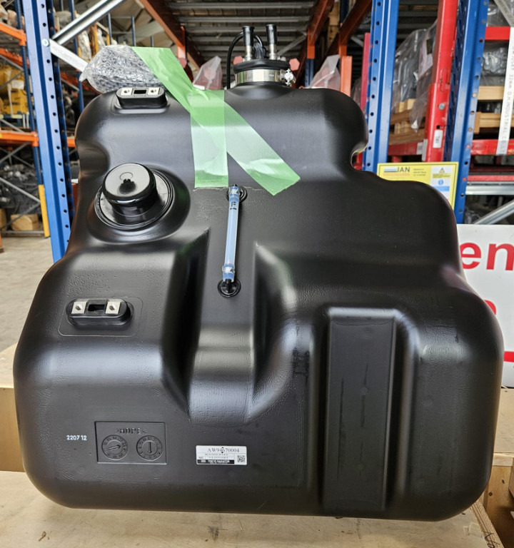 Case KNH14043 - מכל דלק עבור מכונת בנייה: תמונה 1 Case KNH14043 - מכל דלק עבור מכונת בנייה: תמונה 1
