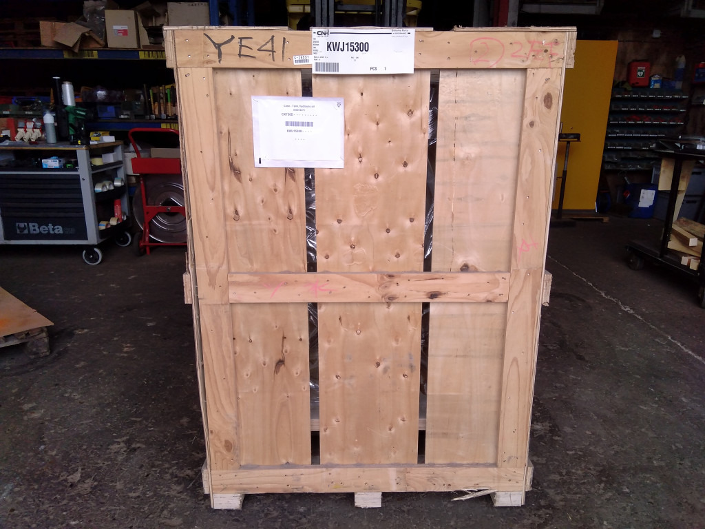 Case KWJ15300 - מכל הידרולי עבור מכונת בנייה: תמונה 2 Case KWJ15300 - מכל הידרולי עבור מכונת בנייה: תמונה 2