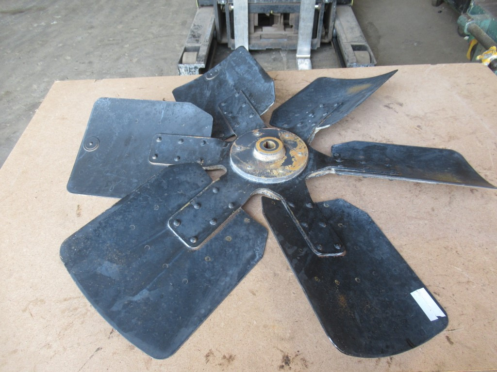 Caterpillar 1197864 - מאוורר עבור מכונת בנייה: תמונה 4 Caterpillar 1197864 - מאוורר עבור מכונת בנייה: תמונה 4