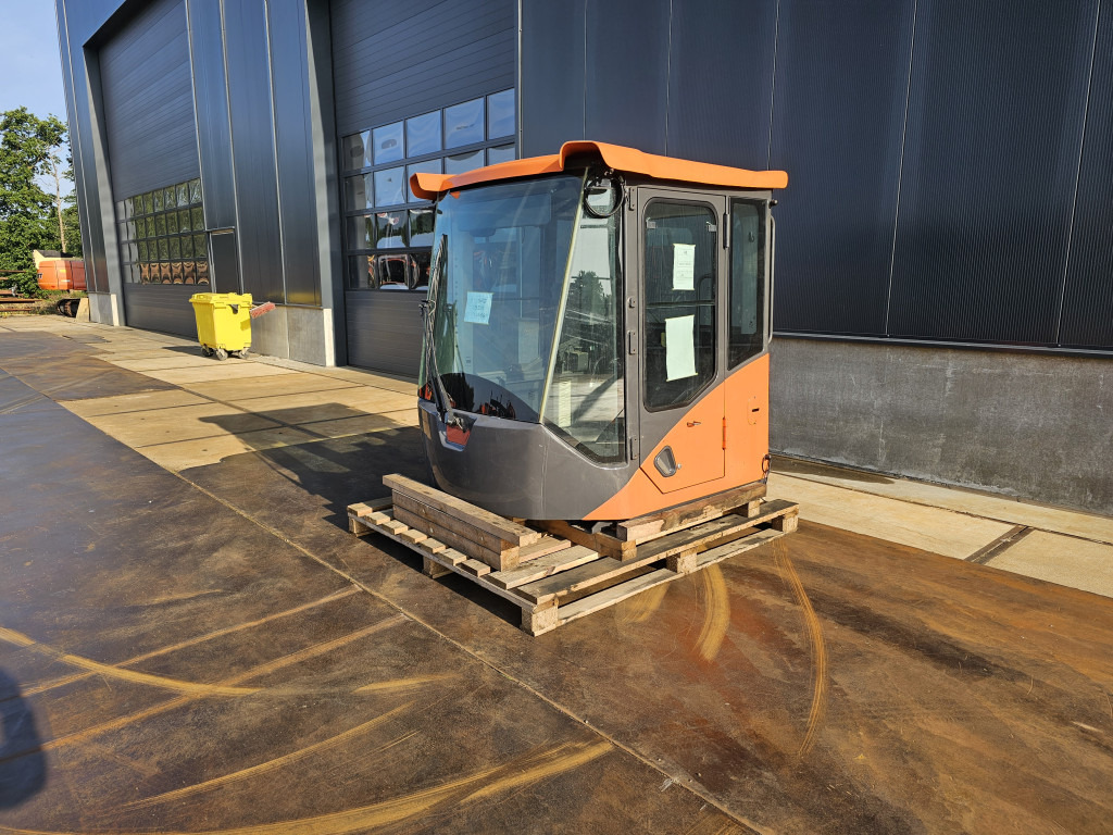 Doosan 220101-00229T - 220101-00229W - תא עבור מכונת בנייה: תמונה 1 Doosan 220101-00229T - 220101-00229W - תא עבור מכונת בנייה: תמונה 1