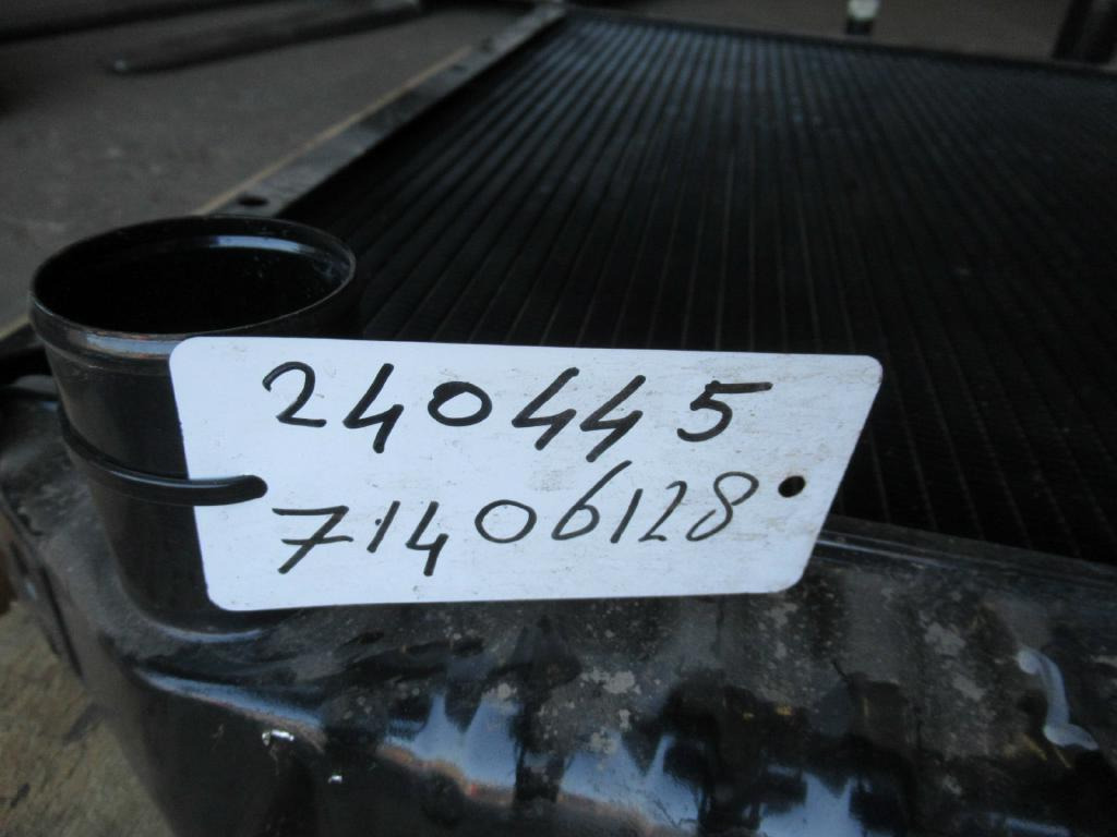 Hitachi 71406128 - רדיאטור עבור מכונת בנייה: תמונה 5 Hitachi 71406128 - רדיאטור עבור מכונת בנייה: תמונה 5