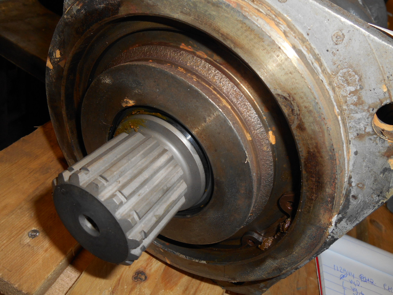 Hitachi 9077555 - - משאבה הידרולית עבור מכונת בנייה: תמונה 5 Hitachi 9077555 - - משאבה הידרולית עבור מכונת בנייה: תמונה 5