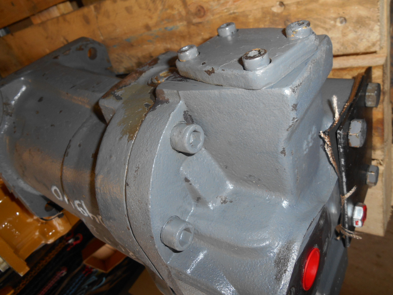 Hitachi 9077555 - - משאבה הידרולית עבור מכונת בנייה: תמונה 3 Hitachi 9077555 - - משאבה הידרולית עבור מכונת בנייה: תמונה 3