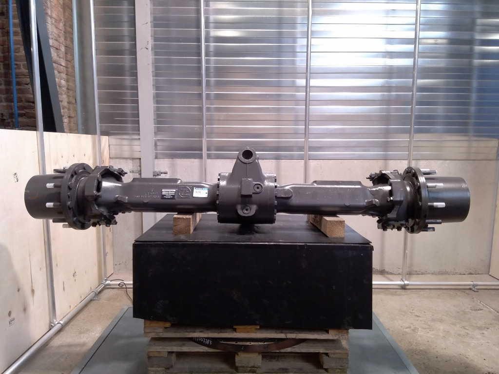 Hitachi HYA00035427 - VOE14646881 - סרן קדמי עבור מכונת בנייה: תמונה 1 Hitachi HYA00035427 - VOE14646881 - סרן קדמי עבור מכונת בנייה: תמונה 1