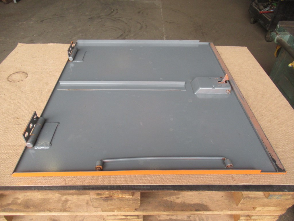 Hitachi KH150-3 - - דלת וחלקים עבור מכונת בנייה: תמונה 4 Hitachi KH150-3 - - דלת וחלקים עבור מכונת בנייה: תמונה 4