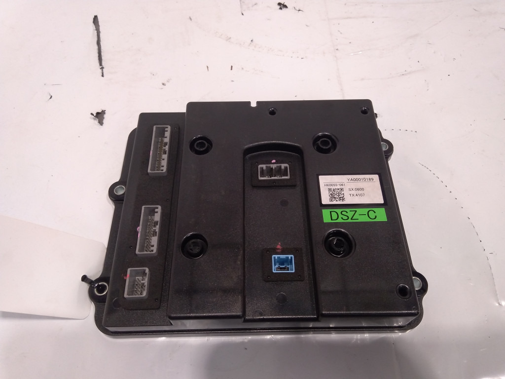 Hitachi YA00010189 - ECU עבור מכונת בנייה: תמונה 2 Hitachi YA00010189 - ECU עבור מכונת בנייה: תמונה 2