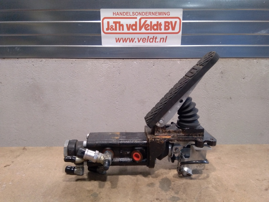 Hitachi ZX140W-3 - - דוושה עבור מכונת בנייה: תמונה 3 Hitachi ZX140W-3 - - דוושה עבור מכונת בנייה: תמונה 3