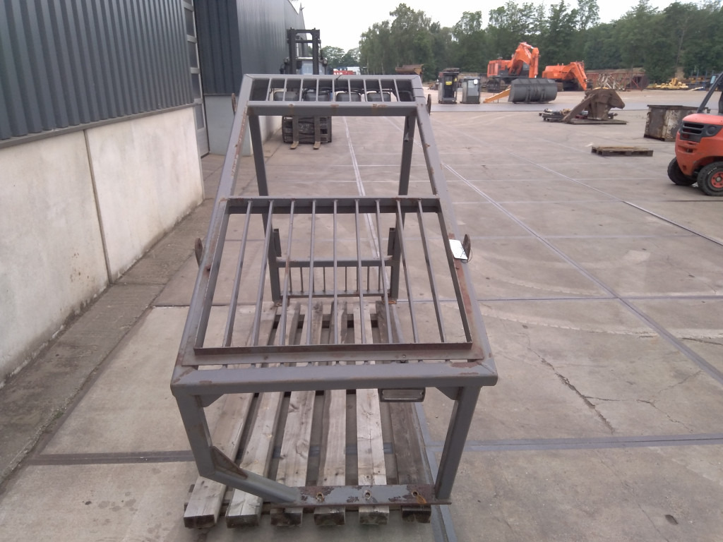 Hitachi ZX180-3 - - תא ופנים הרכב עבור מכונת בנייה: תמונה 2 Hitachi ZX180-3 - - תא ופנים הרכב עבור מכונת בנייה: תמונה 2